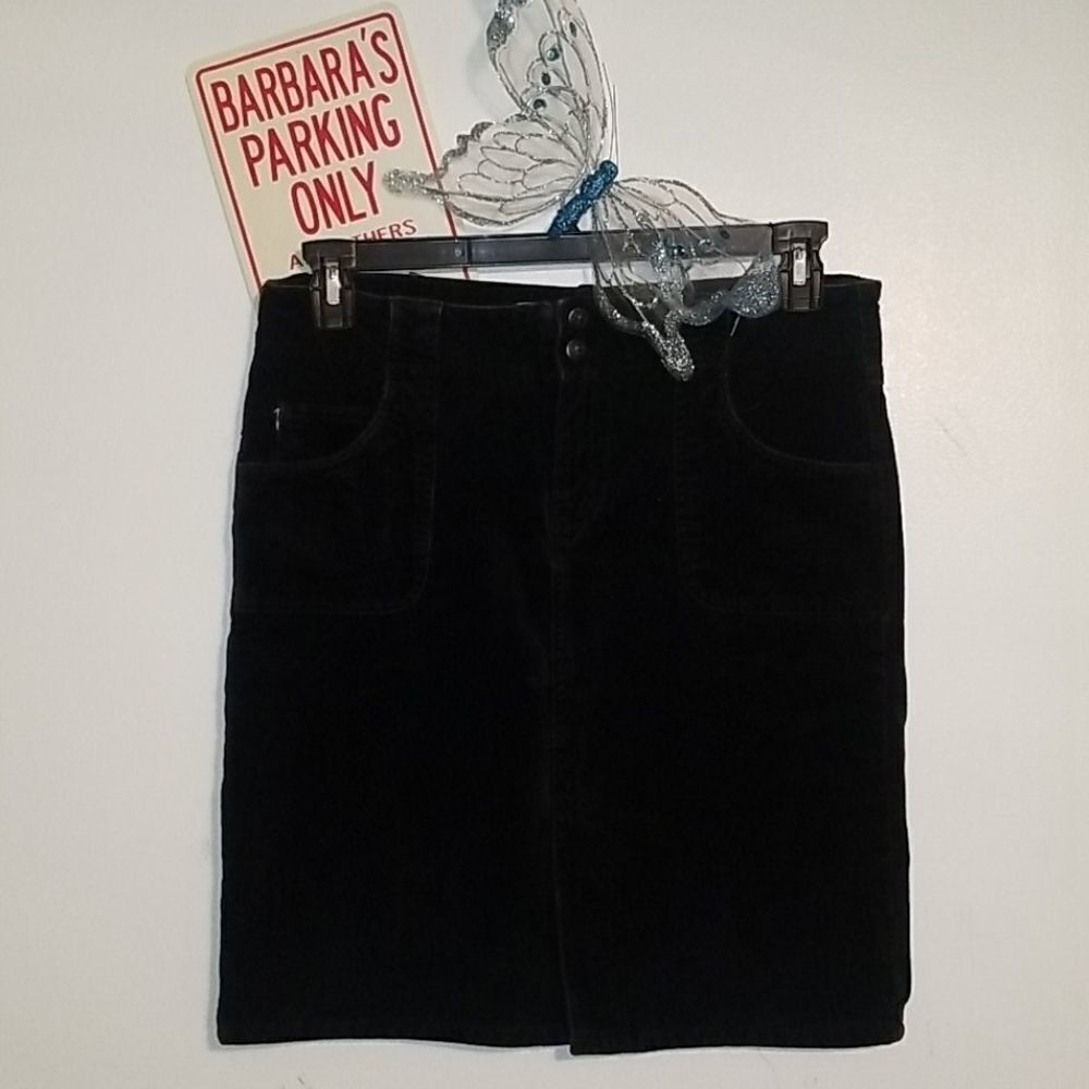 PLUGG BLACK CORDUROY SKIRT- SZ 11